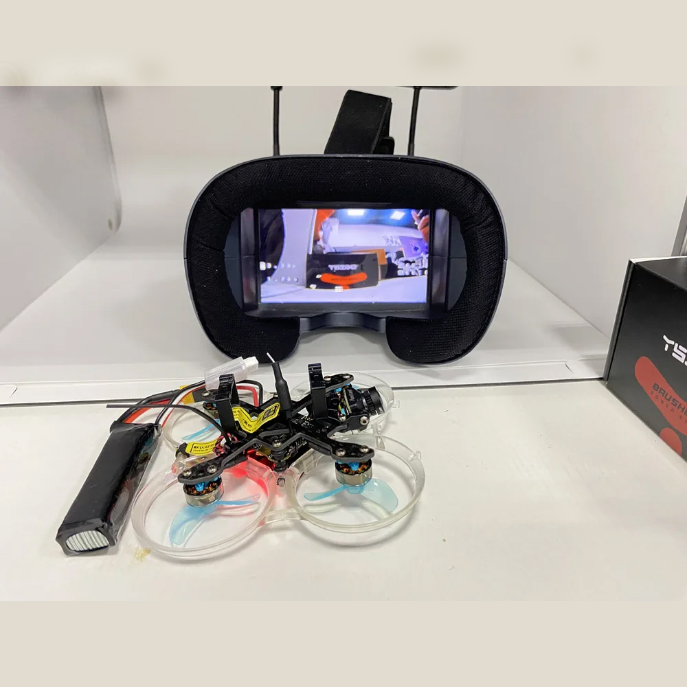FPV Goggles 008D 5.8G 40CH 4.3 - Drone Racing Goggles 评论和价格